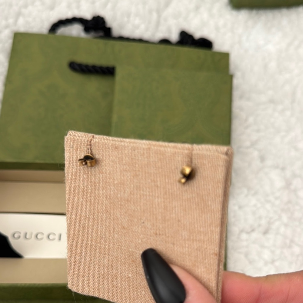 NWT AUTH Gucci Gold and Rhinestone Bee Earrings - Picture 7 of 10
